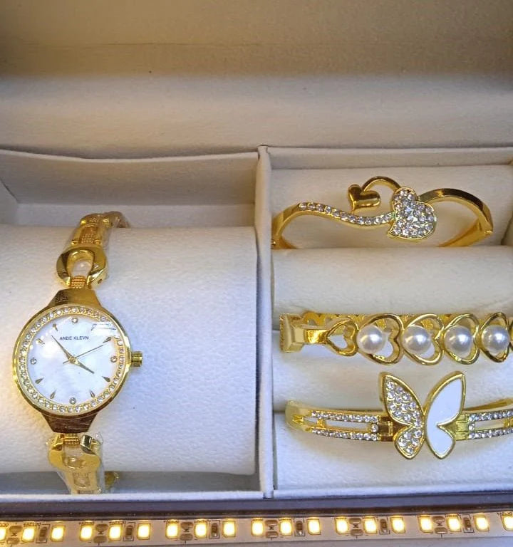 Time Luxe Women Watch ©